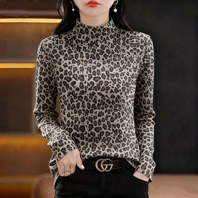 女士德绒磨毛豹纹半高领打底衫