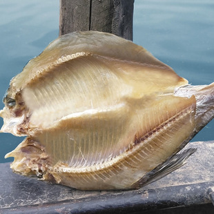鳊鱼干扁鱼武昌鱼干咸鱼晒腌制大鱼盐干新鲜河鱼干货开背淡水鱼干