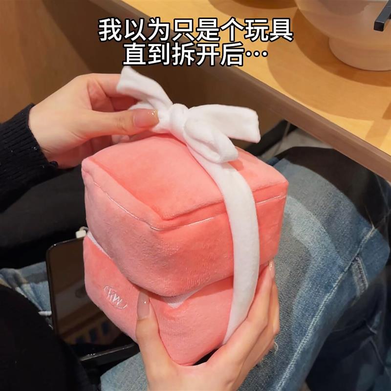 爱心大钻戒玩偶藏戒指礼物盒毛绒玩具抱枕七夕情人节惊喜送男厂家