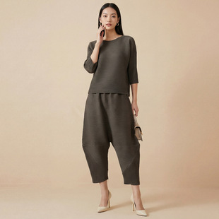 ins风简约时尚套装女装春夏宽松厚料五分袖上衣八分哈伦裤两件套