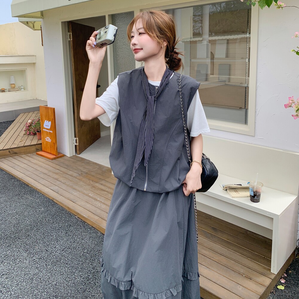 灰色马甲半身裙三件套女夏季新款独特绝美韩系清冷松弛感穿搭套装,女装套装/套裙,浙宝176（原073）