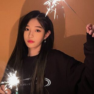 圆领连帽snh48王奕同款 外套 卫衣女欧美风潮流字母秋冬男女情侣装