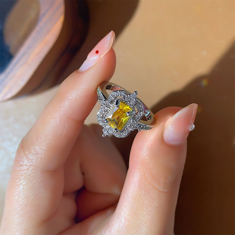 tiktok热卖新款黄钻公主方钻戒指欧美派对订婚指环银饰品