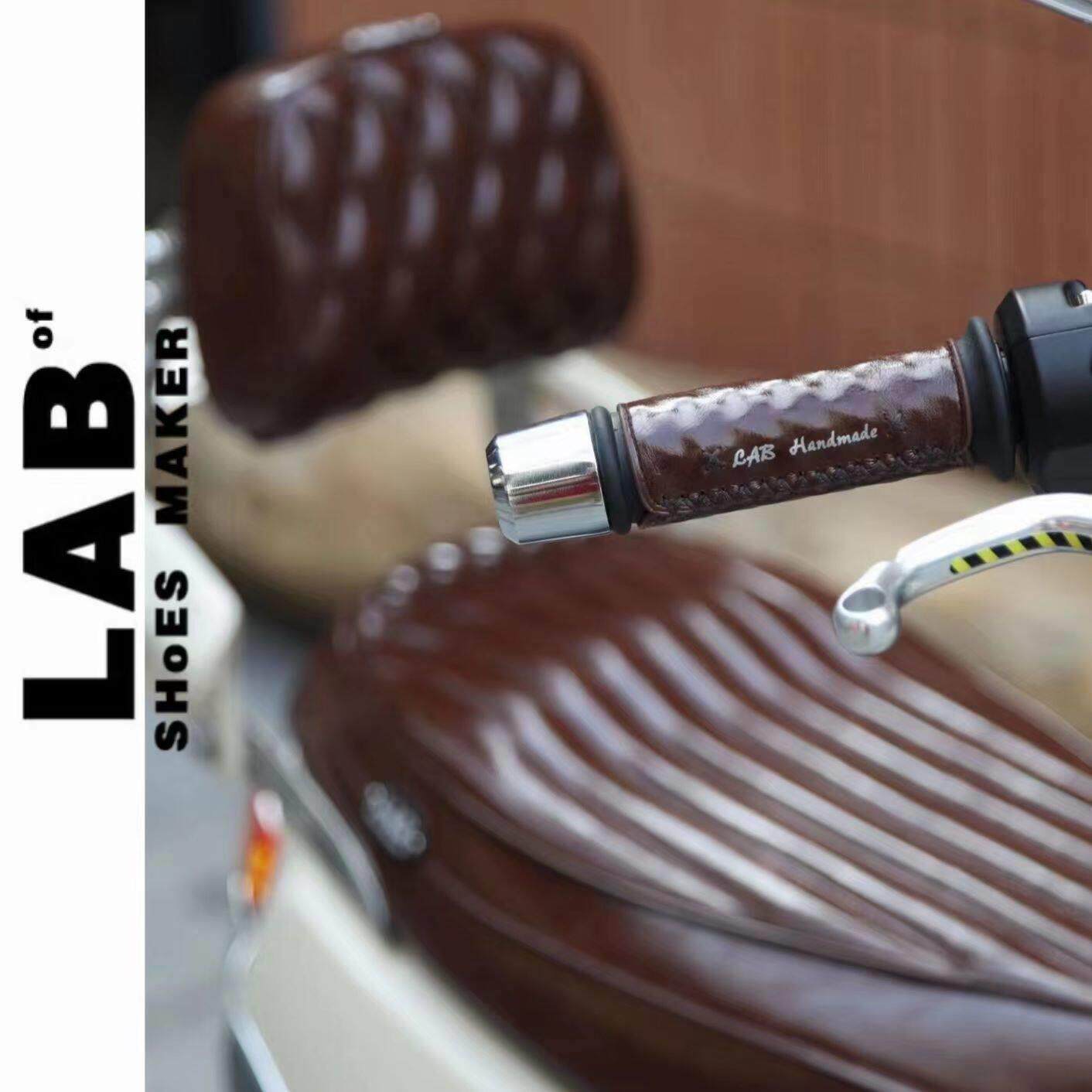 适用LAB摩托车通用小牛UB电动车手工缝制手把套 复古皮质手把油门