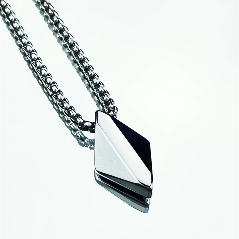 钨钢品质，硬度高耐刮花，不会掉色和生锈