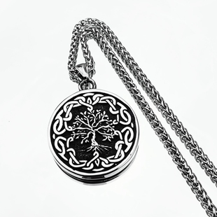 北欧神话宇宙树Yggdrasil双面吊坠潮男钛钢复古维京生命之树项链