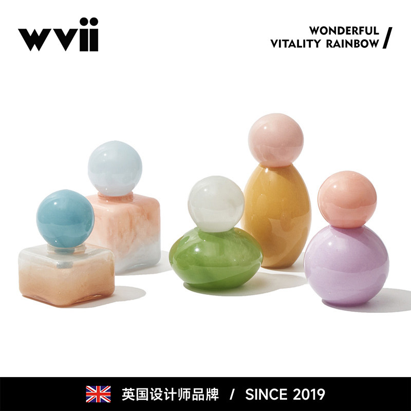 英国wvii北欧风多巴胺琉璃名宿酒店办公室藤条香氛挥发香薰瓶摆件