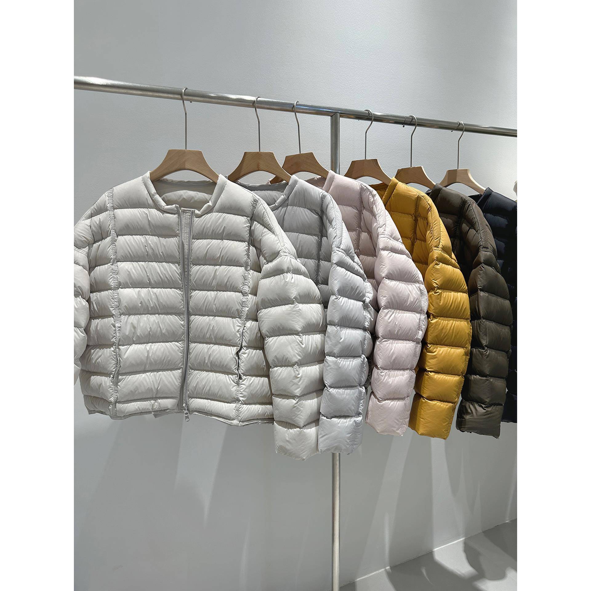 轻薄排骨羽绒服女短款2025冬季新款90白鸭绒超好看小个子泡芙外套