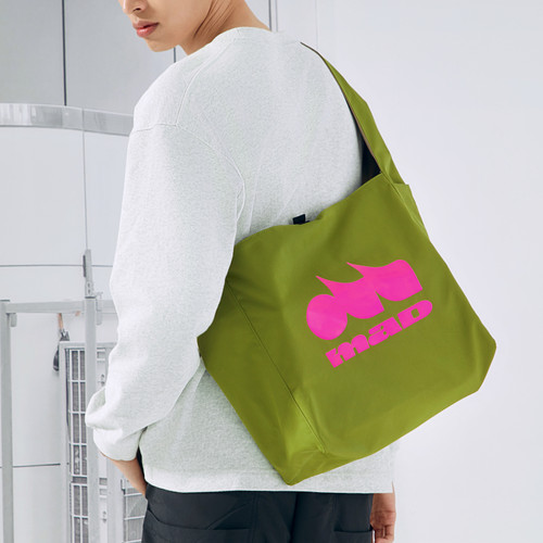 theMADHATcher双面背hobo包