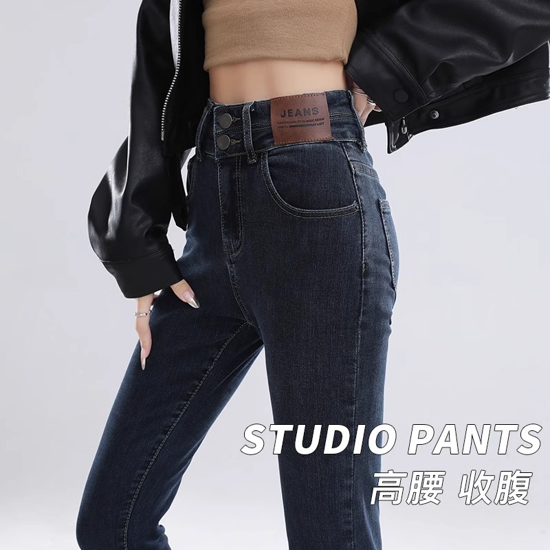 超高腰设计紧身弹力提臀小脚裤子