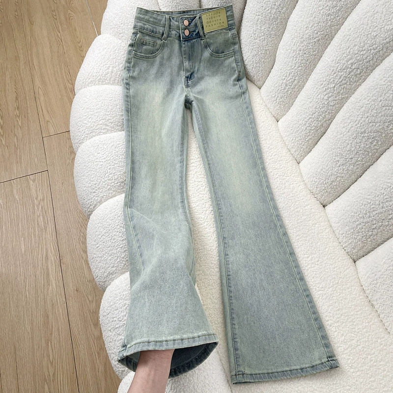 浅蓝色双扣微喇牛仔裤女2026年秋冬季新款弹力显瘦百搭高腰喇叭裤