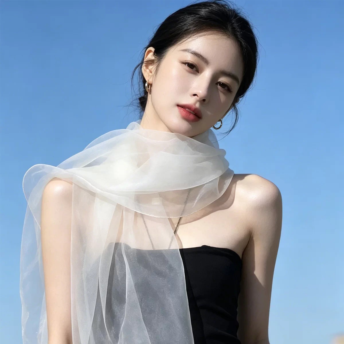 夏季薄款长款丝巾白色披肩女图片