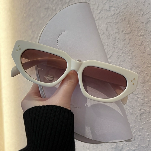 Небольшие ретро белые пляжные солнцезащитные очки, премиум класс, в американском стиле, кошачий глаз, пляжный стиль, популярно в интернете
