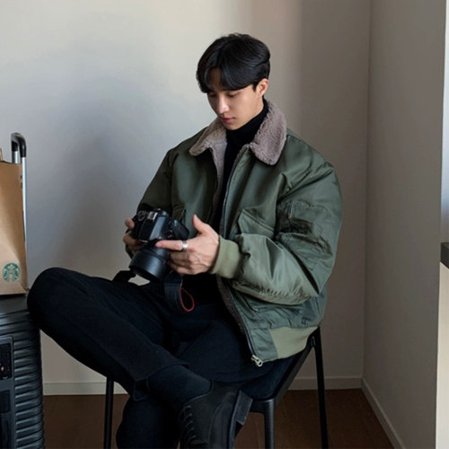 小众高级感羊羔毛翻领外套男