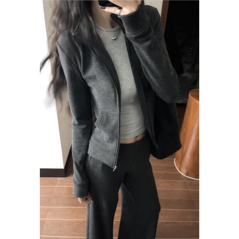 灰色条纹立领修身外套女款春淡人高知穿搭一整套休闲卫衣运动套装