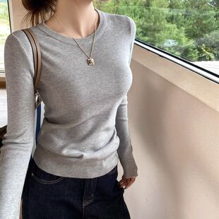 灰色圆领打底衫女内搭2026秋冬新款黑色加绒毛衣修身针织白色上衣