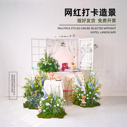 网红拍照打卡点窗台仿真花造景