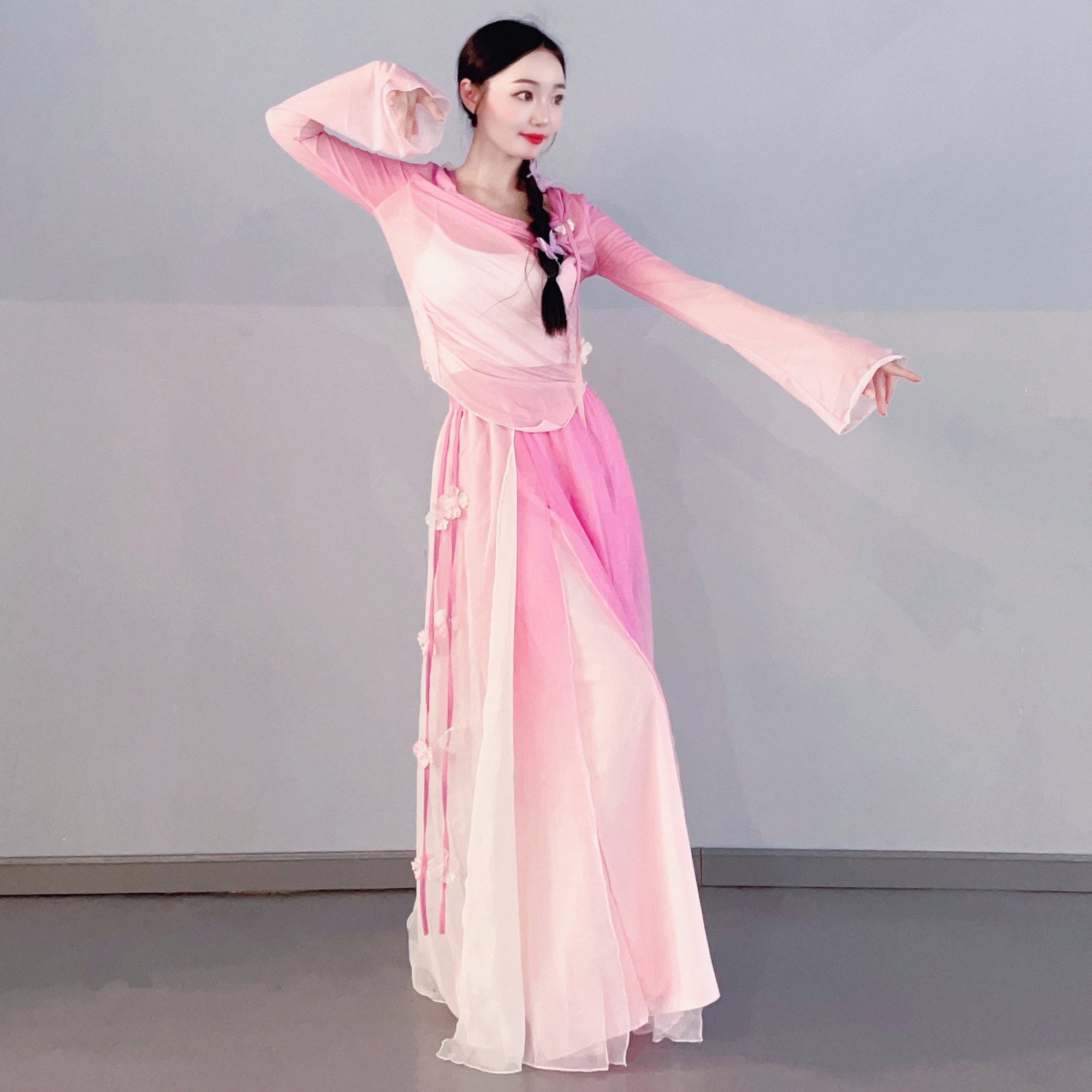 新款古典舞服仙气飘逸花朵套装
