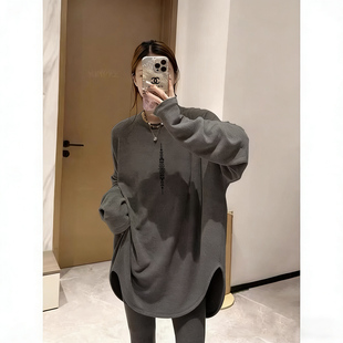 搭配鲨鱼裤的上衣中长款德绒打底衫盖遮屁股女秋冬下装消失大t恤
