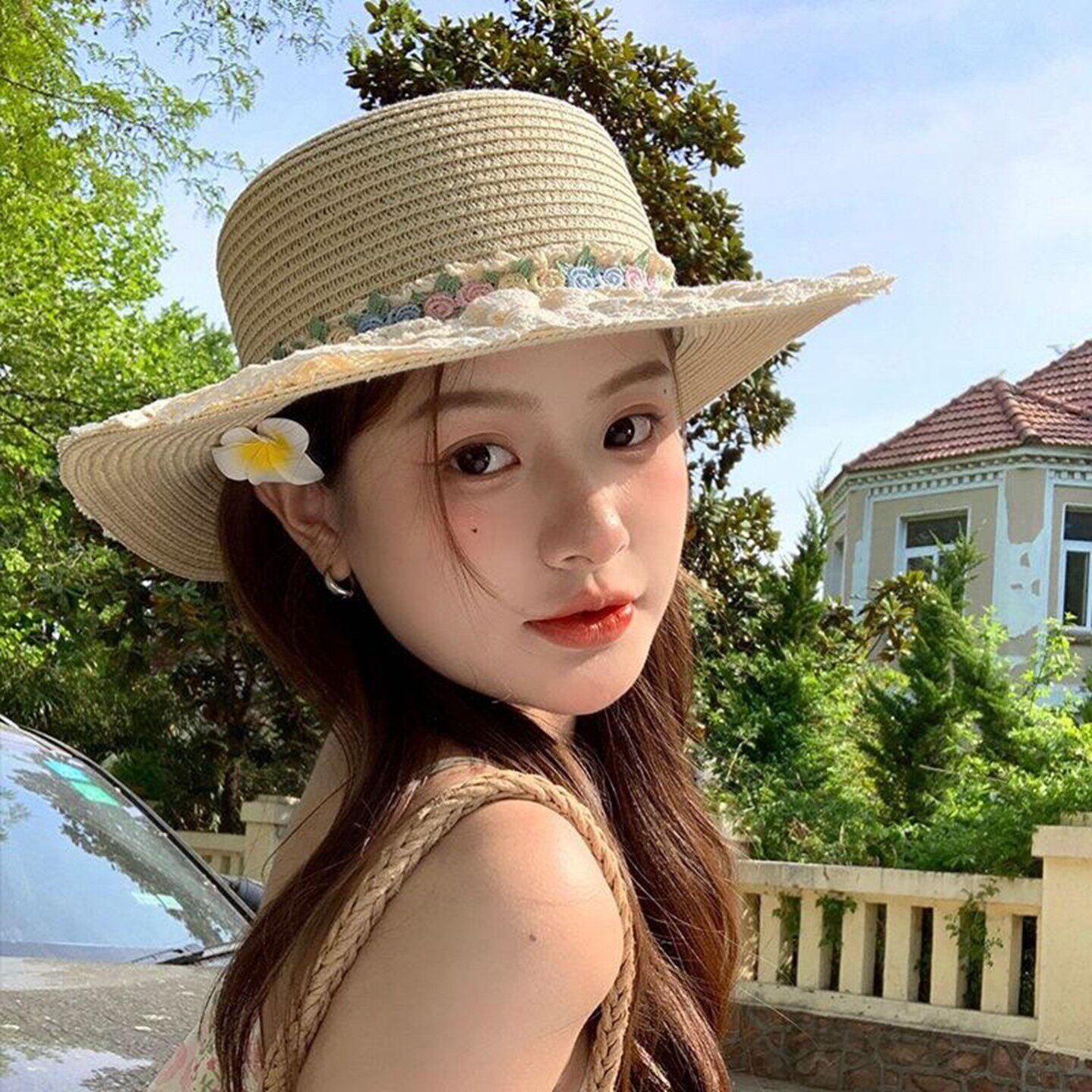 草帽女夏季高级感轻奢蕾丝蝴蝶结防晒礼帽太阳帽海边沙滩遮阳帽子