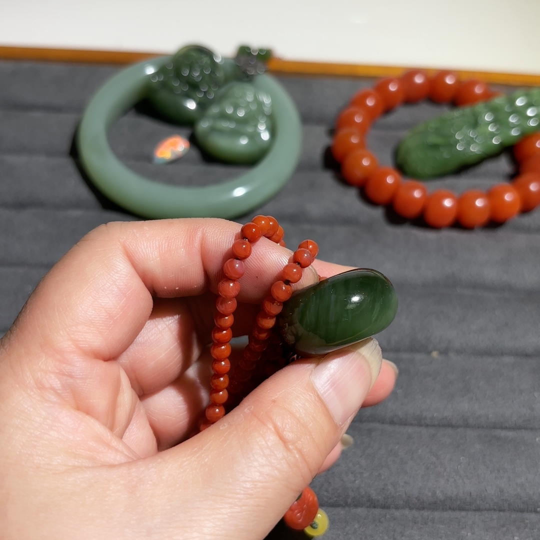 和田玉碧玉黑猫眼面包扣25×15mm