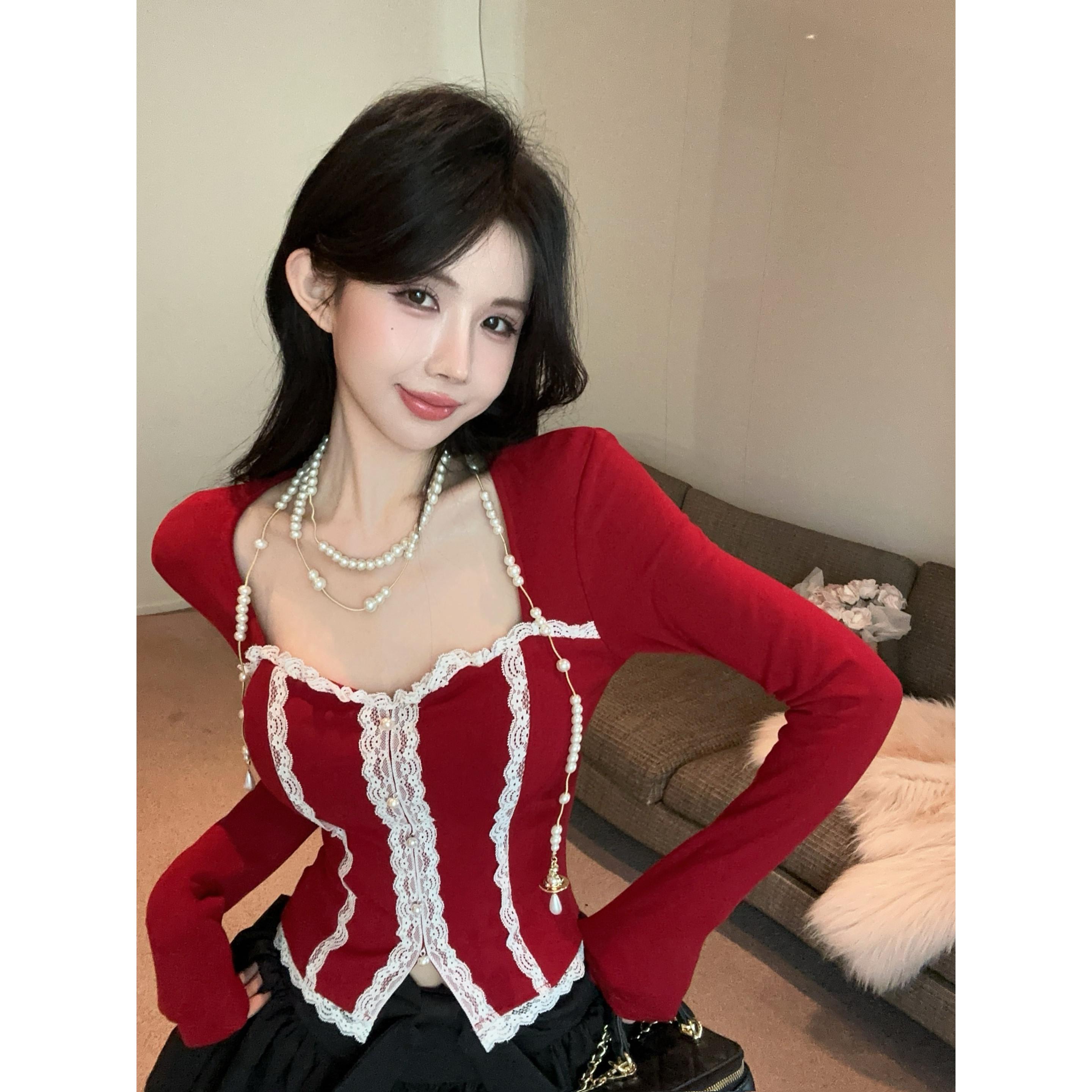 实拍实价 圣诞新年红蕾丝拼接加绒打底衫修身显瘦带胸垫内搭上衣