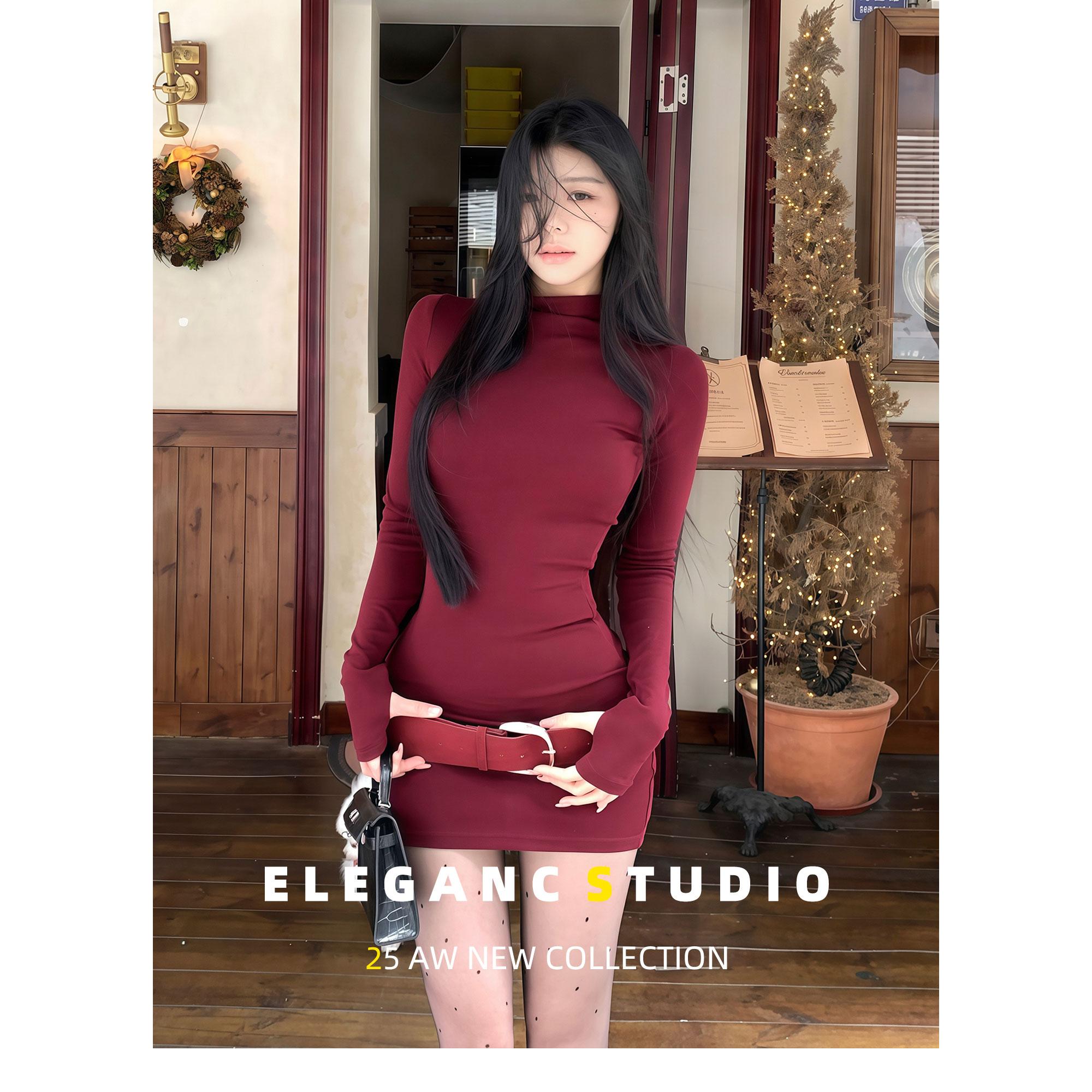 半高领内搭打底长袖红色连衣裙