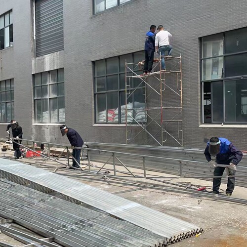 户外大型电动推拉雨棚厂房过道物流仓库移动伸缩篮球场网球场顶棚