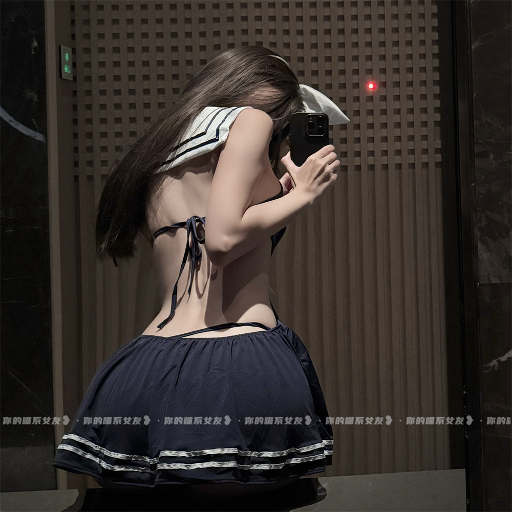 纯欲校园JK制服兔女郎露背短裙女