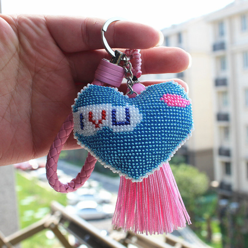 新款彩色爱心十字绣满绣珠绣汽车钥匙链串珠多彩五角星背包挂件,汽车用品/电子/清洗/改装,车用钥匙扣,淘宝优惠券,粉丝福利购,淘宝优惠卷