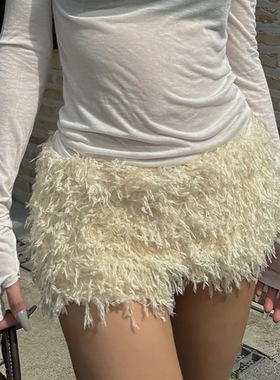 网红街拍女装2025秋新款时尚辣妹加厚毛绒短裙修身百搭半身裙