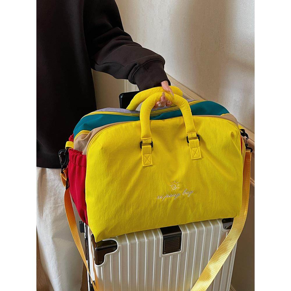 秋冬新款旅行包多巴胺撞色行李袋大容量轻便手提包运动健身斜挎包,箱包皮具/热销女包/男包,旅行袋,淘宝优惠券,粉丝福利购,淘宝优惠卷