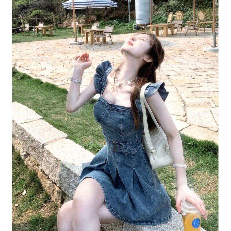 牛仔蓝色吊带洋装女法式收腰显瘦复古小个子设计感小众短裙夏季