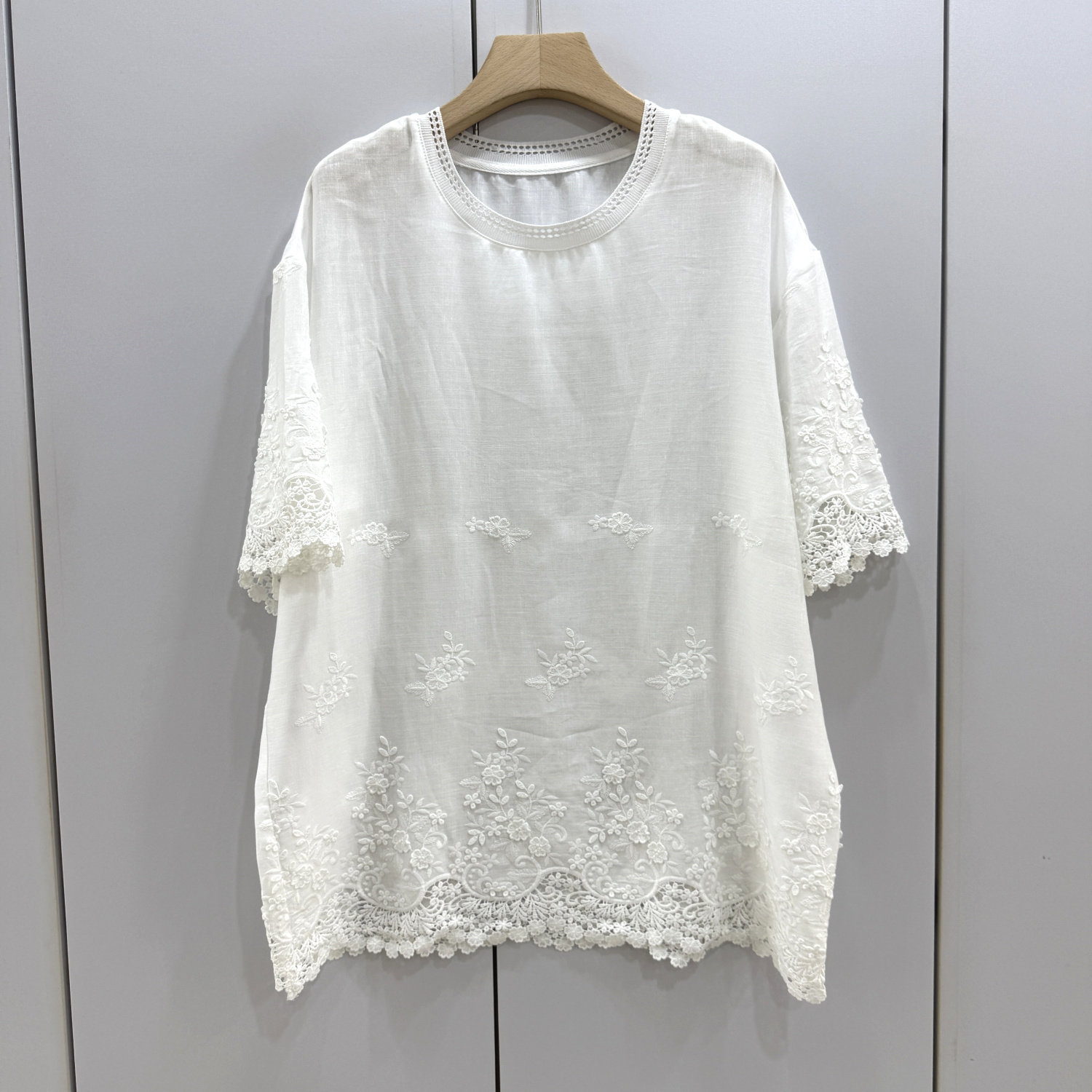 6673韩版天丝亚麻重工钩花刺绣短袖T恤女宽松大码中长减龄上衣夏