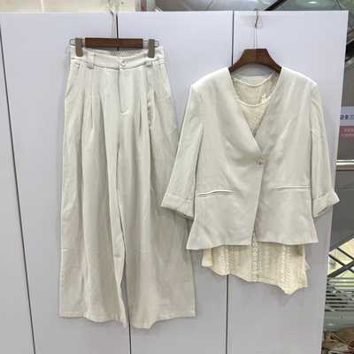 2629欧洲站春一粒扣V领西装外套+针织镂空背心+直筒裤洋气三件套