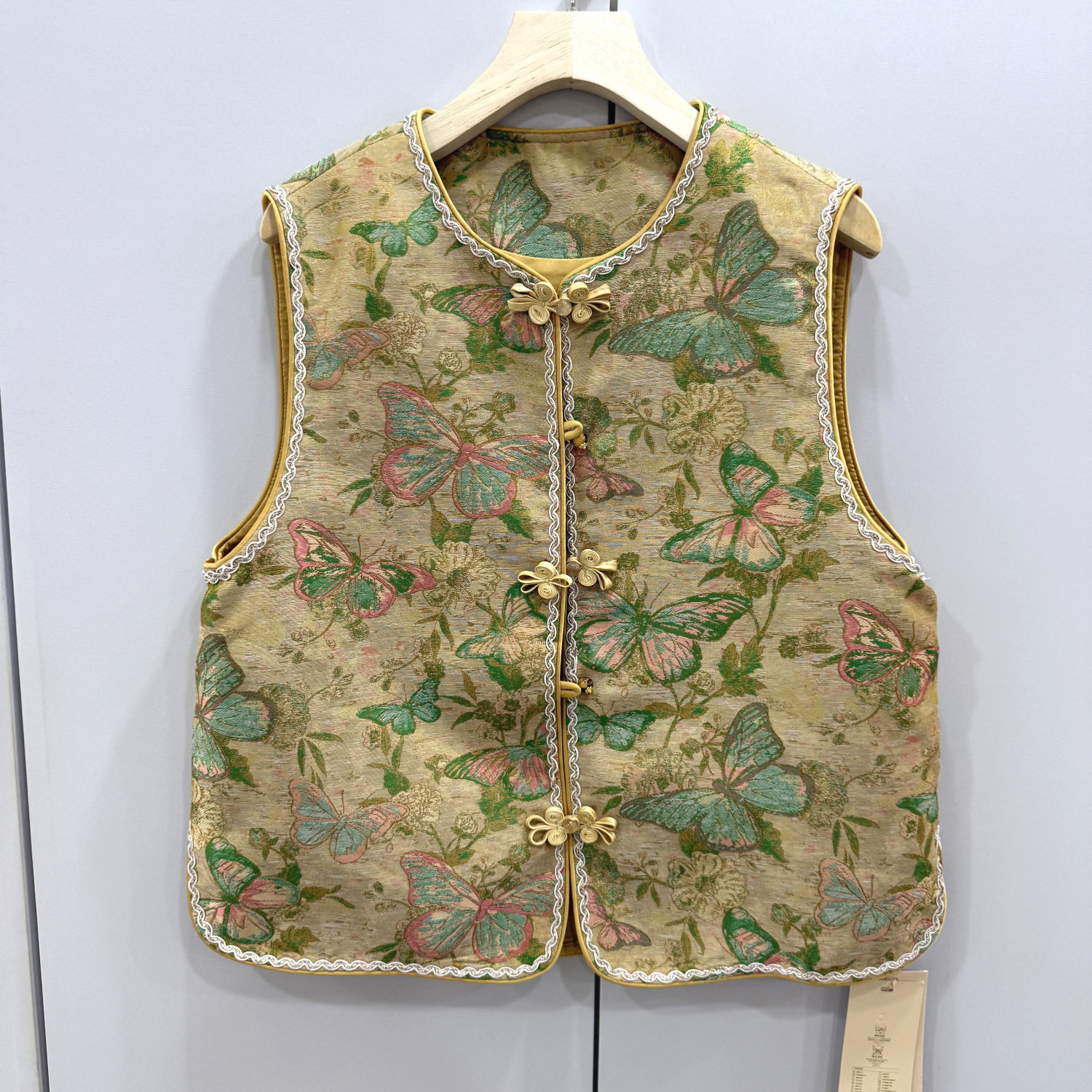 千秀丽人8817春2026中国结盘扣圆领蝴蝶提花洋气短款国风马甲女,女装/女士精品,上衣,淘宝优惠券,粉丝福利购,淘宝优惠卷