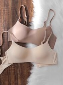 薄款 一片式 无痕内衣女小胸聚拢上托防下垂无钢圈舒适透气文胸罩