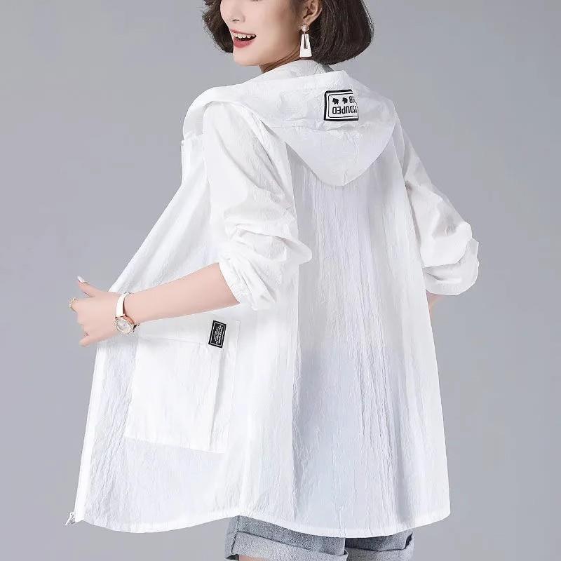 防晒衣女2025夏季新款妈妈装中老年防晒服户外透气长袖薄外套潮