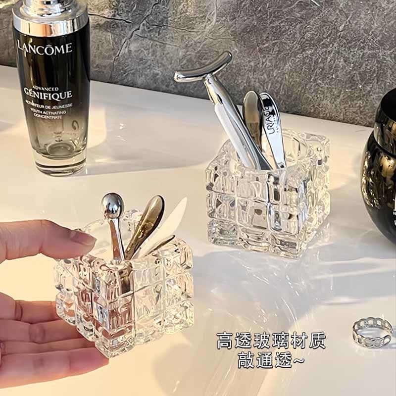 创意水晶玻璃化妆品桌上