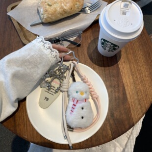 可爱毛绒雪人爱心包包挂件高级感ins少女心百搭原创钥匙扣小挂饰