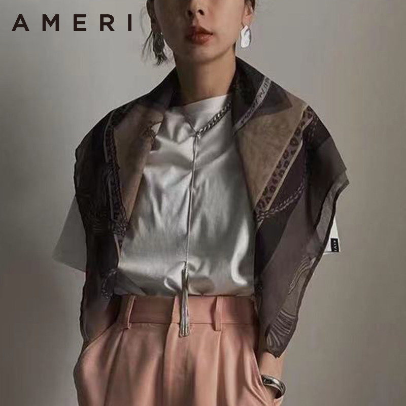 AMERI MIHO MURAKAMI COLLABORATION MEDI ILLUSTRATION SILK SCARF IS EASY TO WEAR A SQUARE SCARF 01111531390