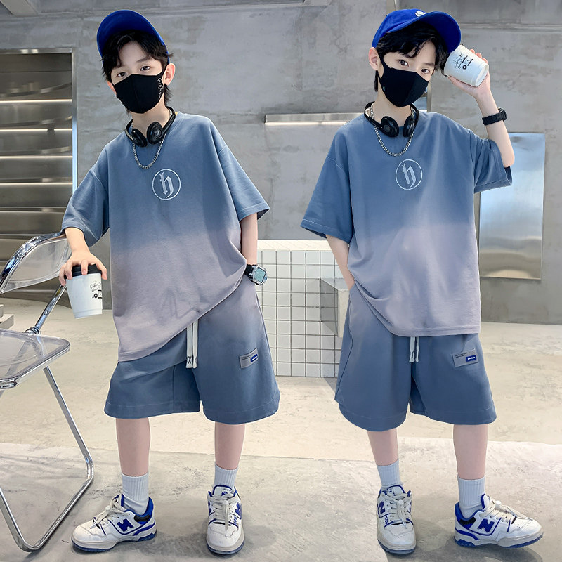 男童夏装套装2026新款儿童装运动短裤夏季短袖男孩子夏天渐变潮服