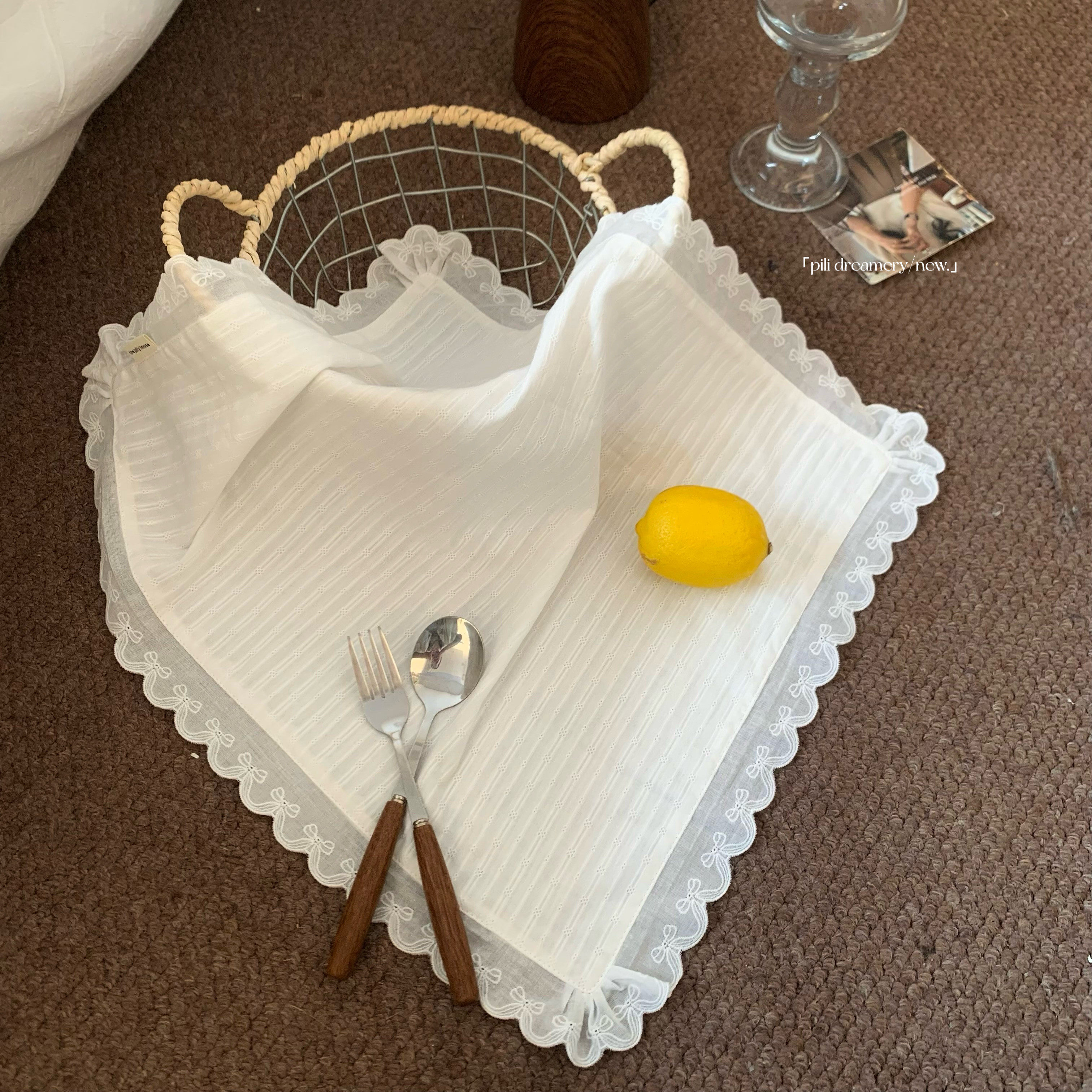ins法式蝴蝶结蕾丝花边刺绣餐垫杯垫小众手作拍照道具氛围装饰布