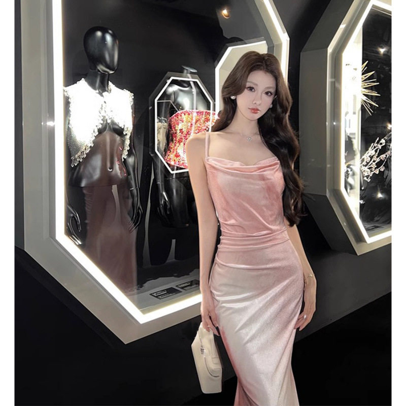 渐变色丝绒吊带连衣裙女春款修身连衣裙
