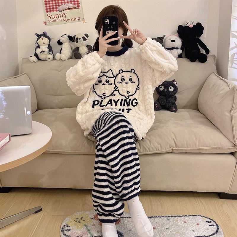 亲子装珊瑚绒睡衣女童保暖秋冬装中大童卡通儿童宝宝母女家居服