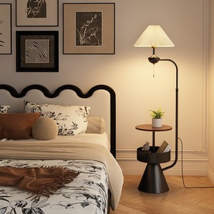 中古风落地灯客厅沙发旁茶几灯卧室床头柜置物一体无线充立式台灯