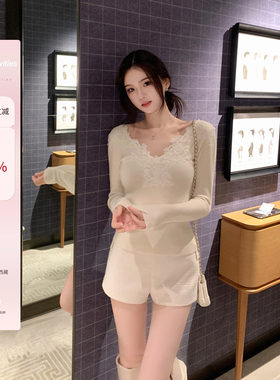 famouswang春季新款气质百搭温柔风羊毛蕾丝打底衫上衣女小个子