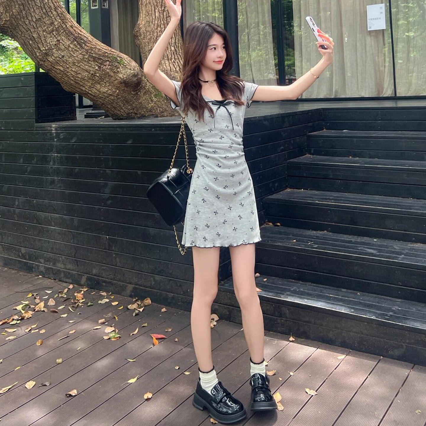 法式高级感蝴蝶结洋装女夏季2026新爆款小个子掐腰显瘦包臀短裙