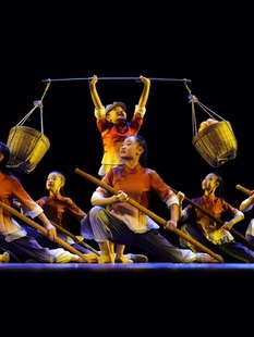 第十二届小荷风采朱德的扁担儿童舞蹈演出服红色系列送军粮表演服