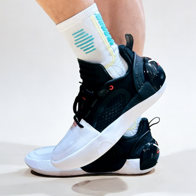 LiNing李宁 全城 12 Encore 全掌䨻 减震耐磨低帮篮球鞋ABAU029-1